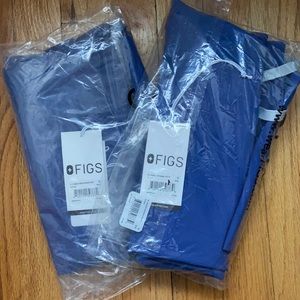 Figs size small brand new scrubs